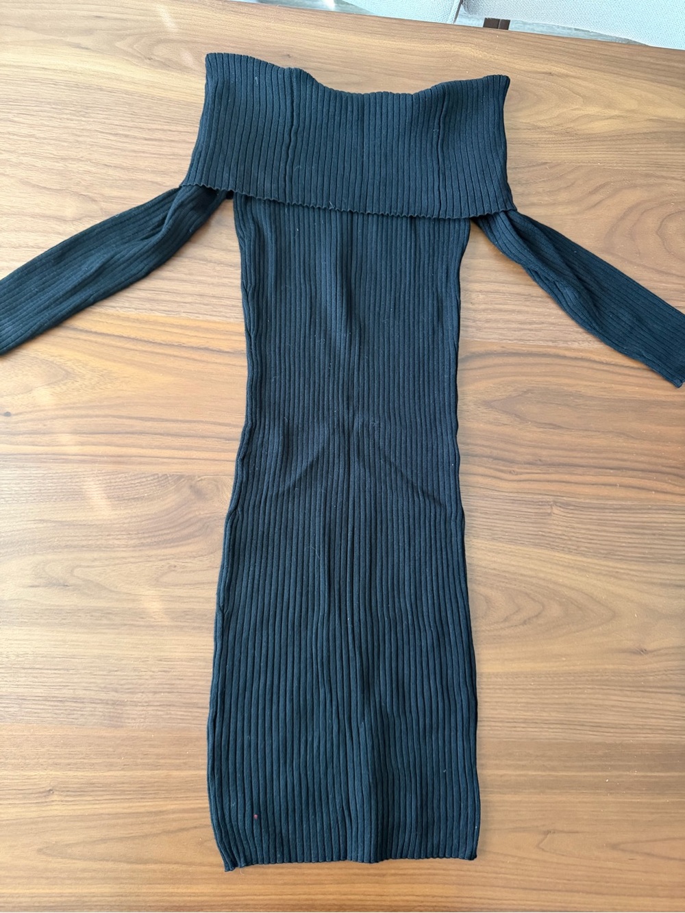 Charlotte Russe Off-Shoulder Ribbed Knit Dress - Black